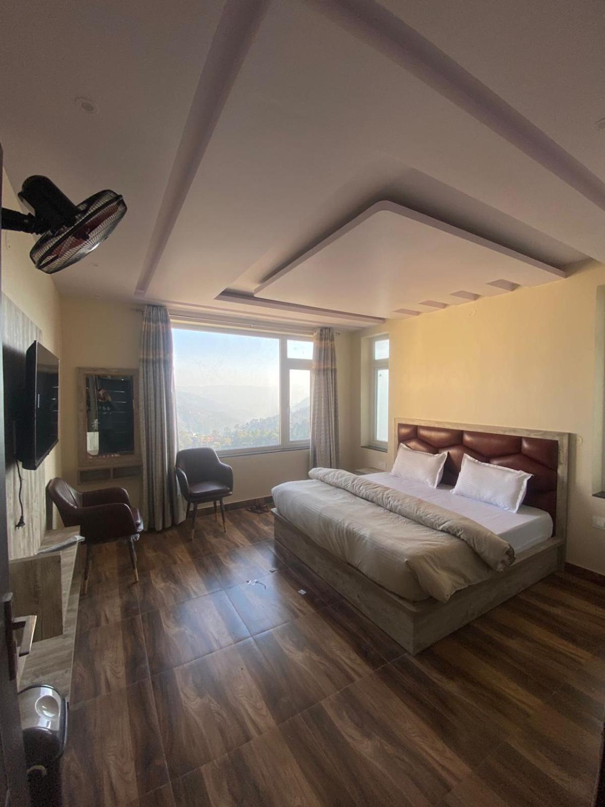 Hotel Harmony Heights Shimla Esterno foto