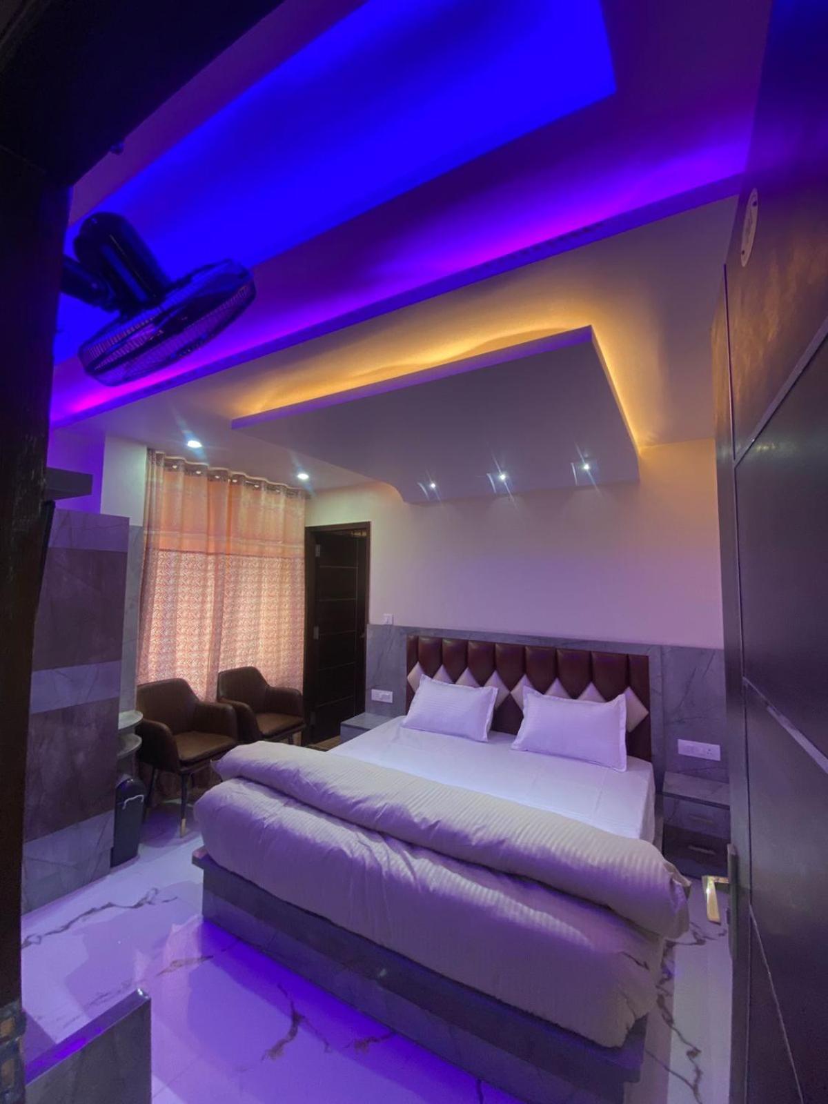 Hotel Harmony Heights Shimla Esterno foto