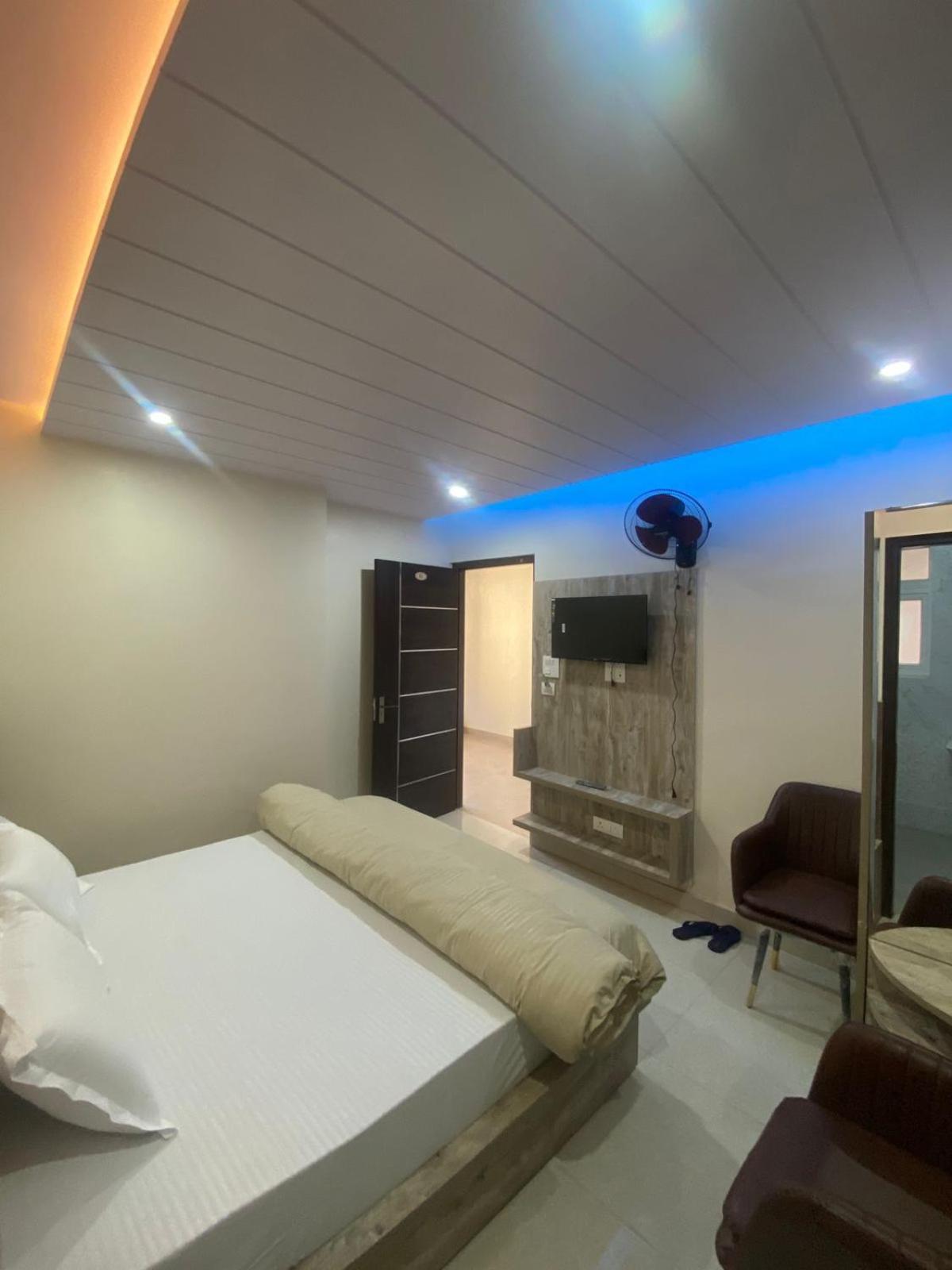 Hotel Harmony Heights Shimla Esterno foto